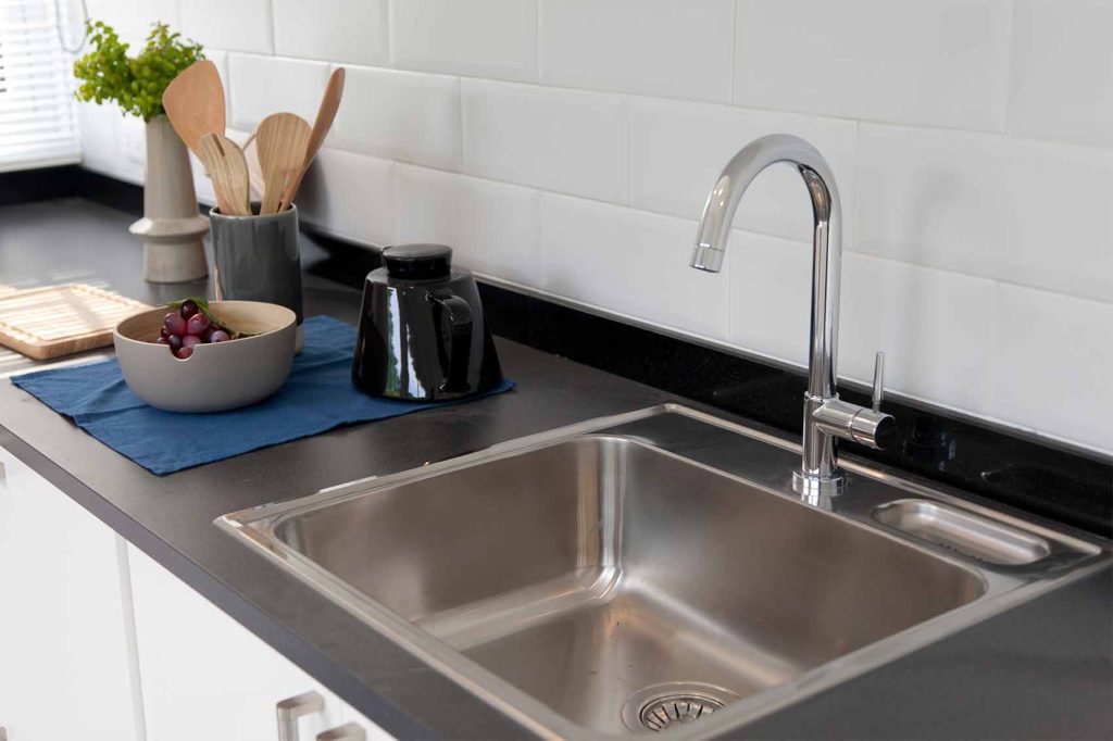 raccordement d'évier de cuisine